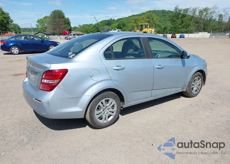 2017 Chevrolet Sonic Ls Auto z USA, uszkodzony, nr VIN 1G1JB5SHXH4147759